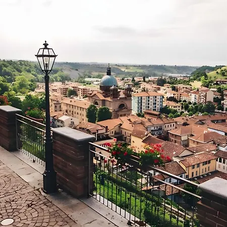 Langhe - Trilocale Nel Cuore Della Citta *