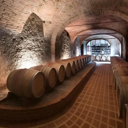 Langhe - Trilocale Nel Cuore Della Citta Lägenhet *